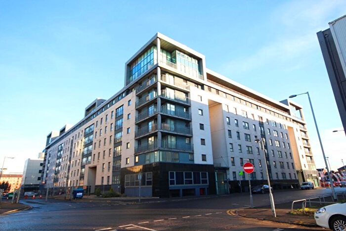2 Bedroom Apartment To Rent In Wallace Street, Glasgow, G5
