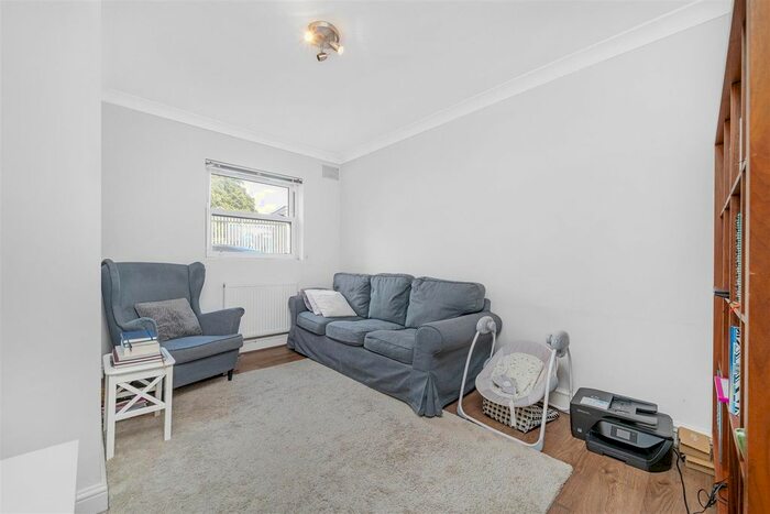 1 Bedroom Flat To Rent In Cotswold Street, West Norwood, SE27
