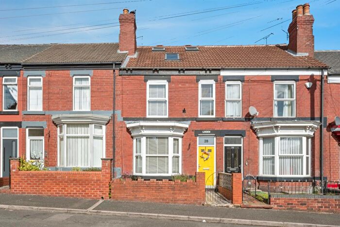 3 Bedroom Terraced House For Sale In Alexandra Road, Mexborough, S64