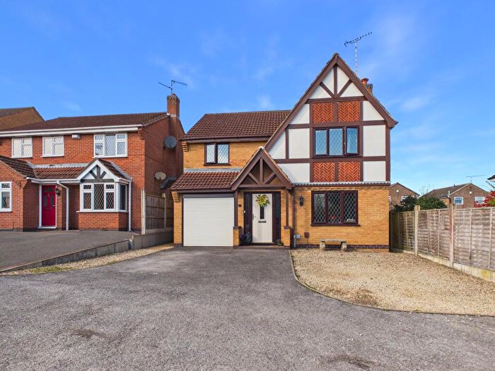 4 Bedroom Detached House For Sale In Farnborough Gardens, Allestree, DE22