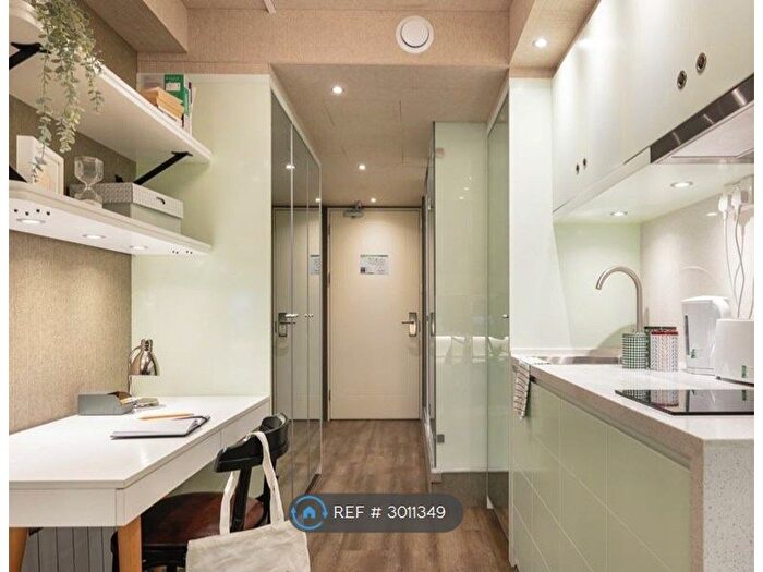 Studio To Rent In Western Avenue, London, W3