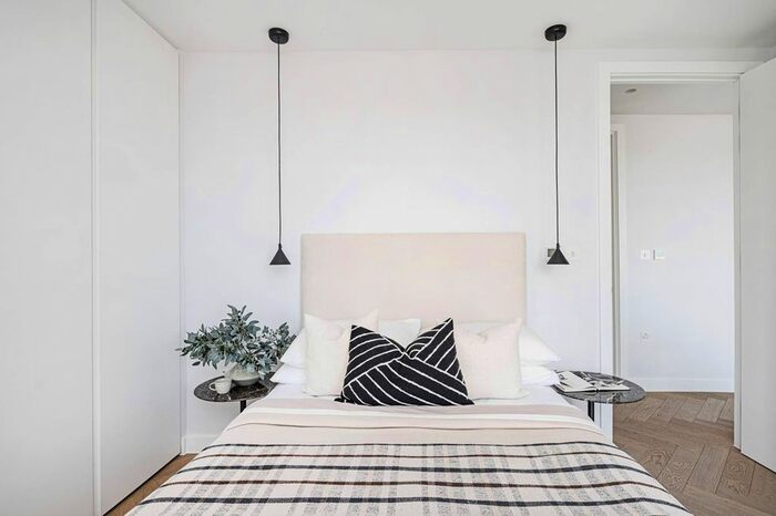 2 Bedroom Flat To Rent In Mapple Path, Hackney Downs, London, E5