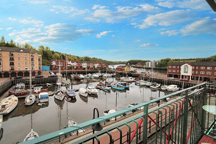 2 Bedroom Flat For Sale In St. Peters Wharf, Newcastle Upon Tyne, NE6