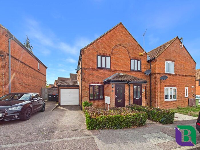 2 Bedroom End Of Terrace House For Sale In Coggeshall Grove, Wavendon Gate, MK7