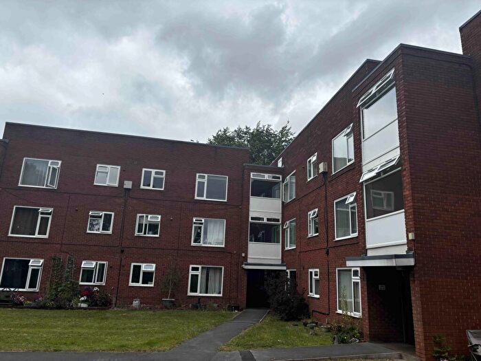 2 Bedroom Flat To Rent In Everard Court, Nuneaton, CV11