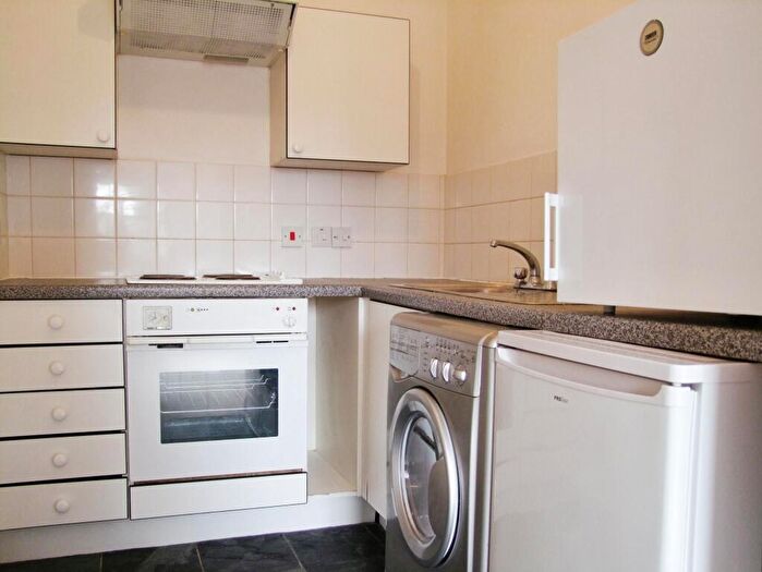 1 Bedroom Flat To Rent In Sun Street, Reading, RG1