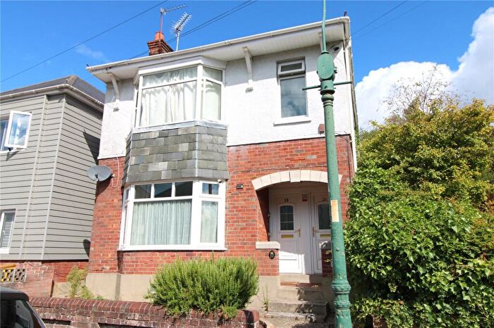 2 Bedroom Apartment For Sale In Rutland Road, Bournemouth, Dorset, BH9