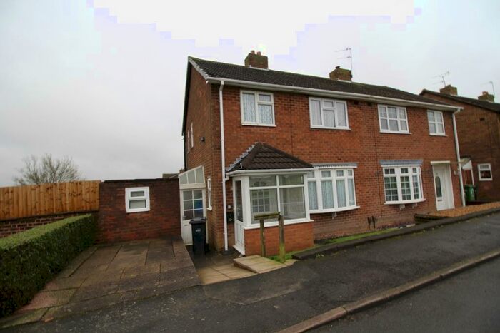 3 Bedroom Semi-Detached House To Rent In Bramble Green, Dudley, West Midlands, DY1