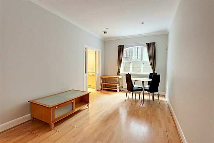 1 Bedroom Flat To Rent In Scandrett Street, Wapping, London, E1W