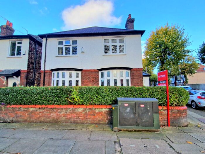 Houses for sale & to rent in L19 3RU, Beechwood Road, Cressington Liverpool