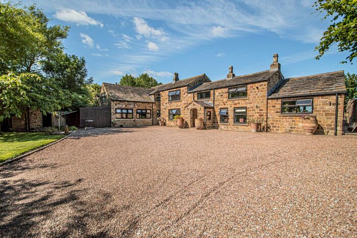 5 Bedroom Detached House For Sale In Wood Lane, Overton, Wakefield, WF4