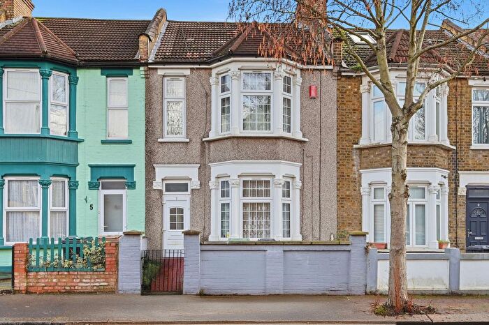 3 Bedroom Terraced House For Sale In Norton Road, Leyton, E10