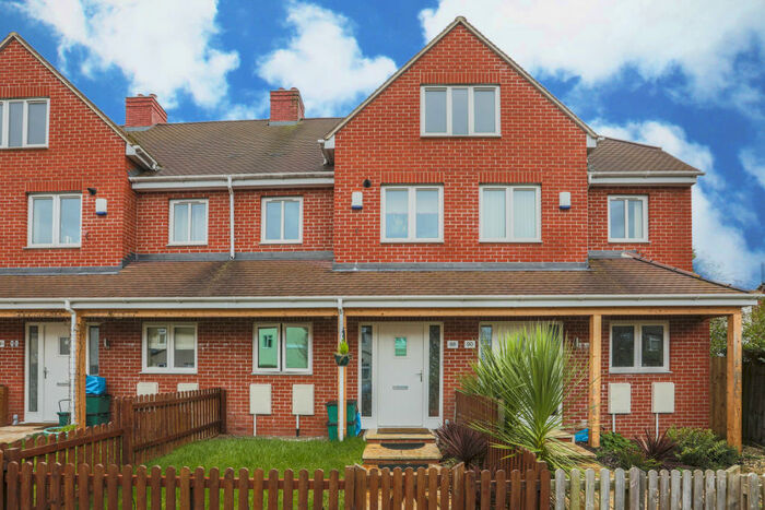 3 Bedroom Town House To Rent In Tennyson Road, Cheltenham, GL51