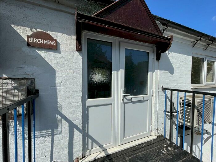 2 Bedroom Apartment To Rent In Wood Lane, Gedling, Nottingham, NG4