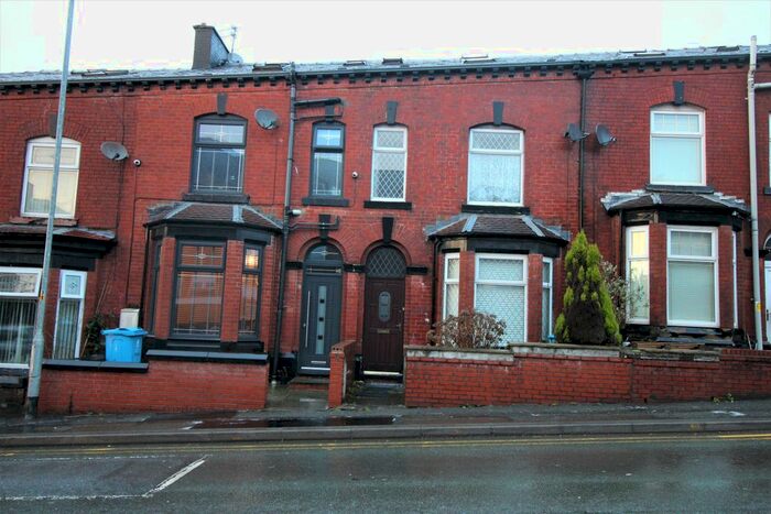 6 Bedroom Terraced House To Rent In Park Road, Oldham, OL4