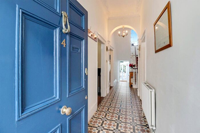 5 Bedroom Terraced House For Sale In Buttgarden Street, Bideford, Devon, EX39