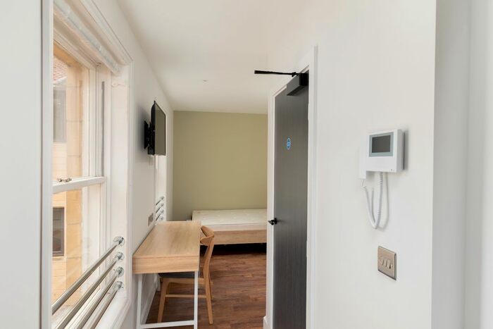 1 Bedroom Flat To Rent In Spring Gardens Road, Bath, BA2