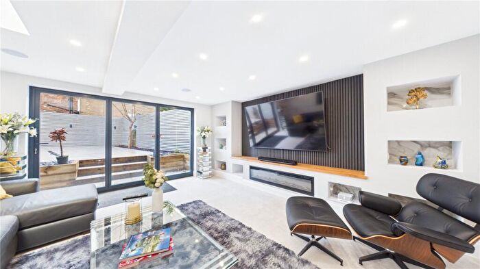 5 Bedroom Terraced House For Sale In Grayling Road, London, N16