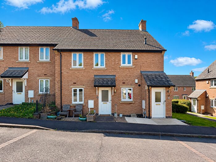 2 Bedroom Flat For Sale In Morledge, Matlock, DE4
