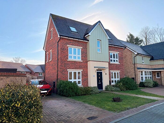 4 Bedroom Detached House For Sale In Askwith Grove, St. Ives, PE27