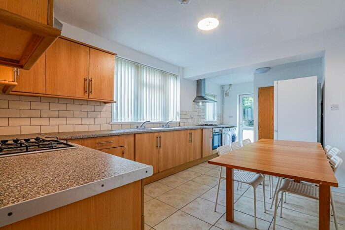 1 Bedroom Private Halls To Rent In Colum Road, Cathays, CF10