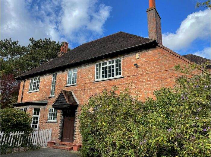 5 Bedroom Property To Rent In Scotts Lane, Bromley, BR2