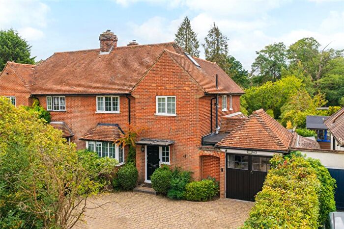 4 Bedroom Semi-Detached House For Sale In Baldock Road, Letchworth Garden City, Hertfordshire, SG6