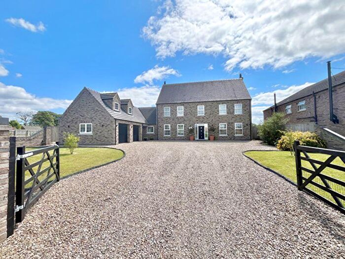6 Bedroom Detached House For Sale In Strawberry View, Wainfleet Road, Burgh Le Marsh, PE24
