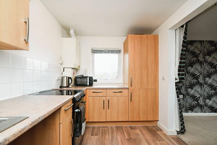 1 Bedroom Flat For Sale In Combe Walk, Devizes, SN10