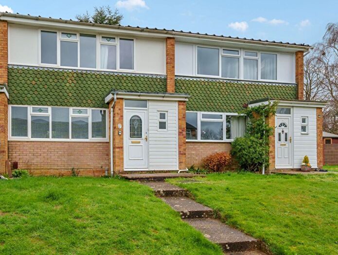 3 Bedroom Terraced House For Sale In Fraser Road, Kings Worthy, SO23