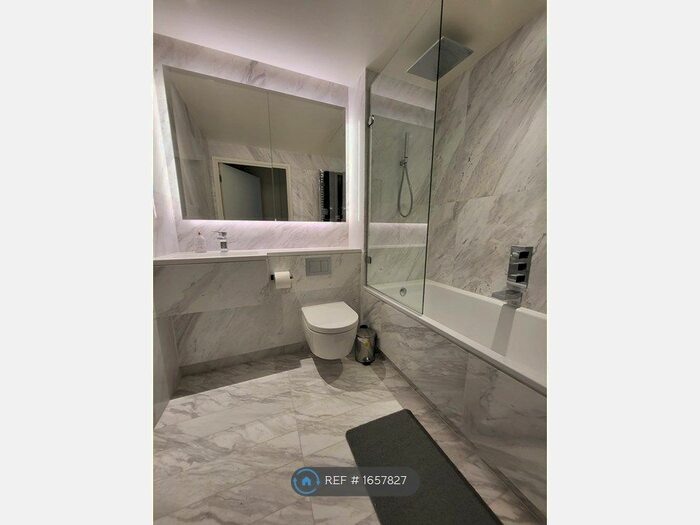 2 Bedroom Flat To Rent In Bondway, London, SW8