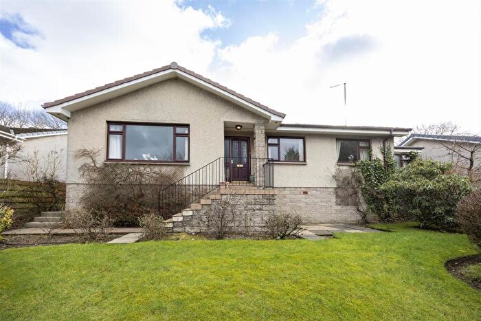3 Bedroom Detached Bungalow For Sale In Ailsa Drive, Kirkintilloch, Glasgow, G66