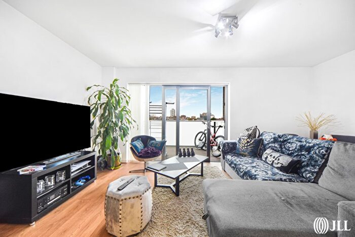 1 Bedroom Flat To Rent In Boathouse Apartments, Cotall Street, E14