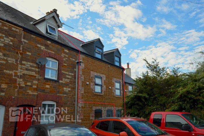 2 Bedroom Apartment To Rent In Tods Terrace, Uppingham, Oakham, LE15