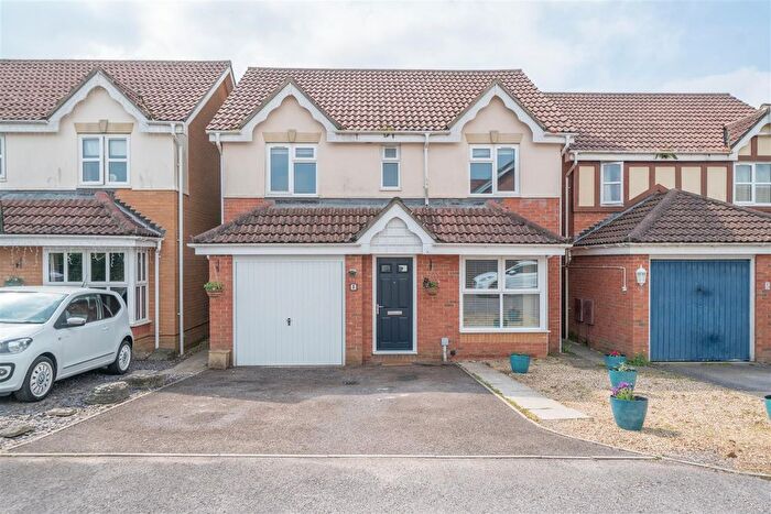 4 Bedroom Detached House For Sale In Pugmill Lane, Chickerell, Weymouth, DT3