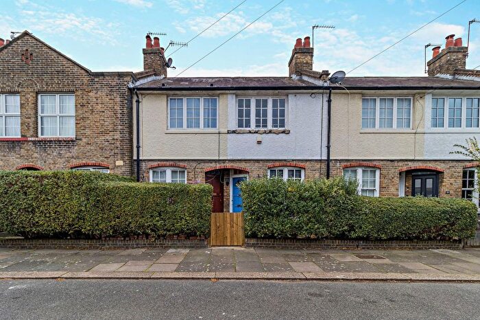 2 Bedroom Terraced House For Sale In Chesthunte Road, London, N17