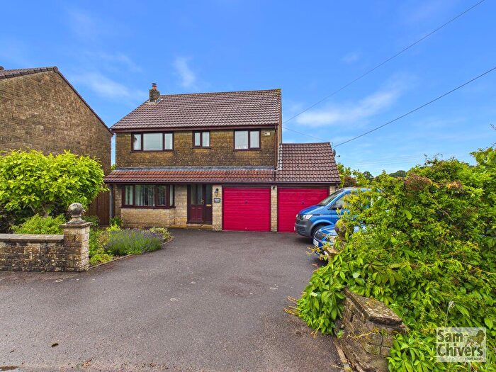 4 Bedroom Detached House For Sale In New Rock Road, Chilcompton, BA3