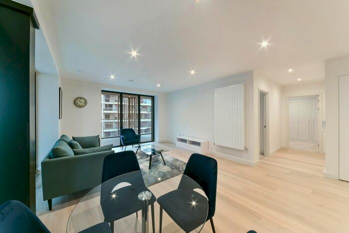 2 Bedroom Flat To Rent In Marco Polo Tower, Royal Wharf, London, E16