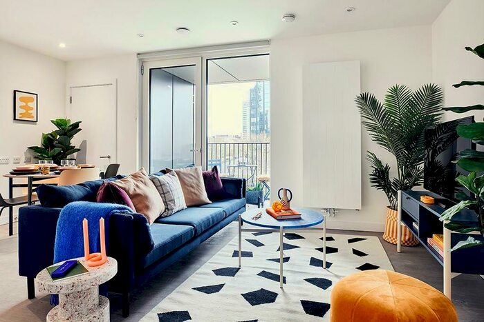 2 Bedroom Apartment To Rent In Park Lane, South Croydon, Surrey, CR0