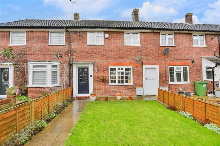2 Bedroom Terraced House For Sale In Beesfield Lane, Farningham, Dartford, Kent, DA4