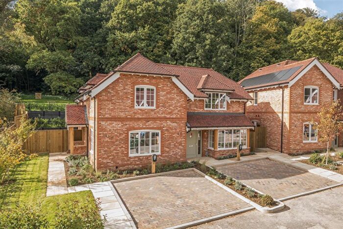 2 Bedroom Semi-detached House For Sale In Critchmere Hill, Haslemere, GU27