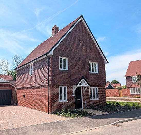 4 Bedroom Detached House For Sale In Saint Georges Park, Eastergate, PO20