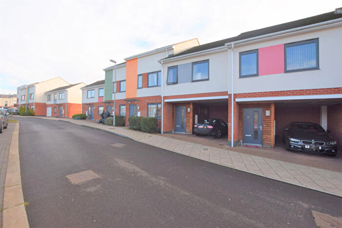 2 Bedroom Apartment To Rent In Stanford Road, Colchester, CO4