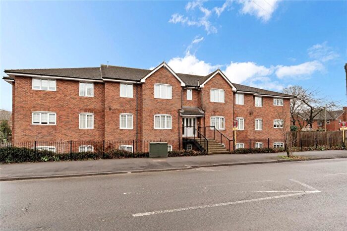 1 Bedroom Apartment To Rent In Reading Road, Farnborough, Hampshire, GU14