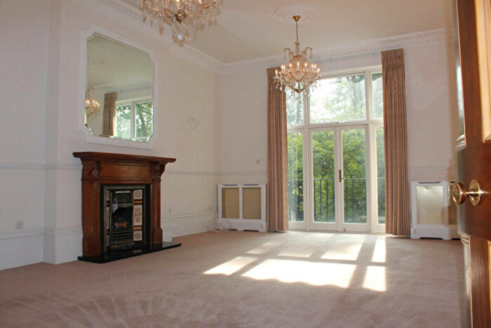 2 Bedroom Apartment To Rent In Belsize Park Gardens, London, NW3