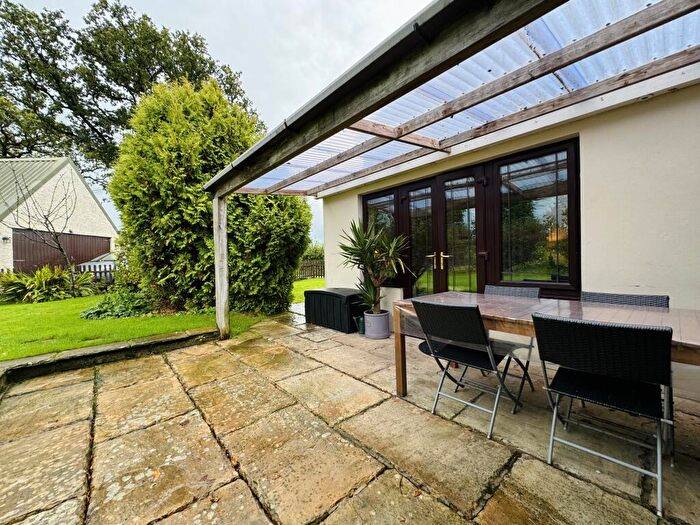 3 Bedroom House To Rent In Capel Isaac, Llandeilo, SA19