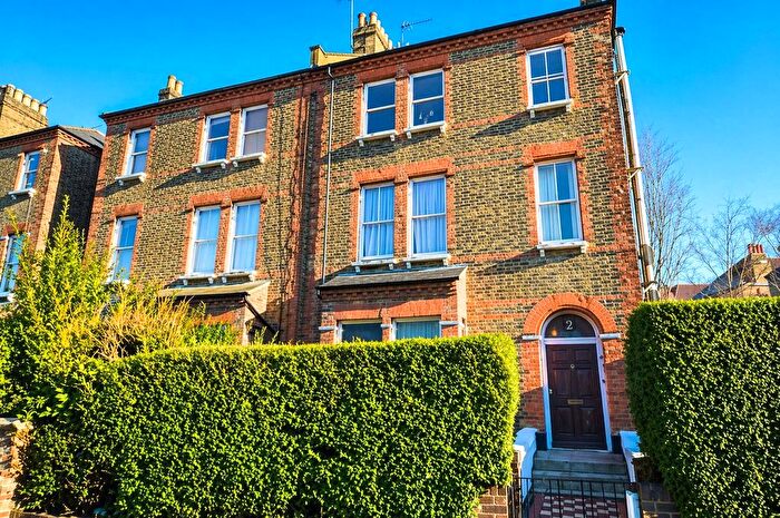 1 Bedroom Terraced House To Rent In Dalmeny Road, London, N7