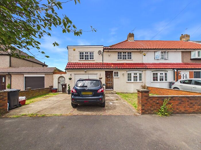 4 Bedroom End Terrace House For Sale In Riverdale Road, Feltham, Middlesex, TW13