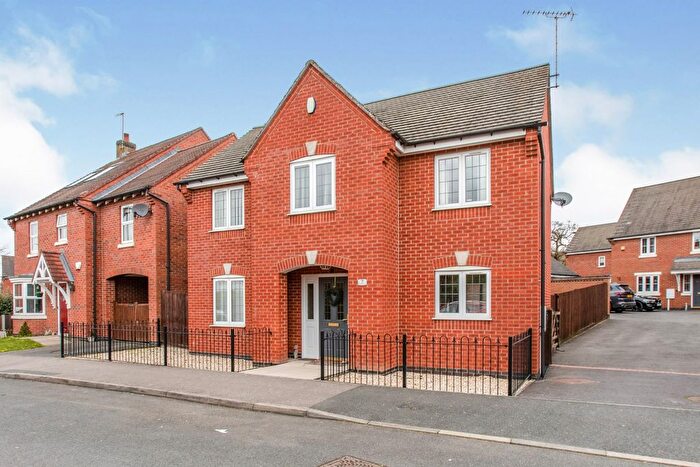 4 Bedroom Detached House To Rent In Glamorgan Way, Swadlincote, DE11