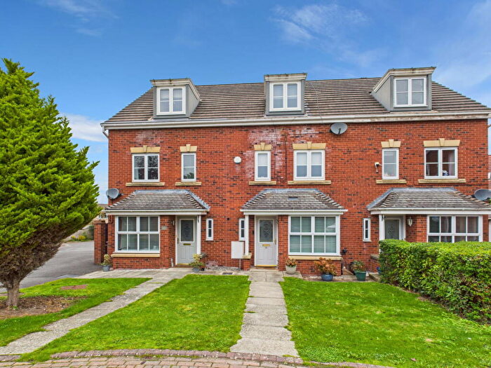 4 Bedroom Town House For Sale In Sherratt Close, Stapeley, Nantwich, CW5